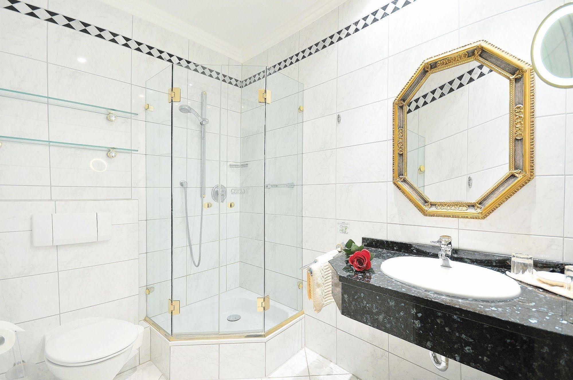 Hotel Residenz Am Rosengarten Bad Kissingen Rum bild